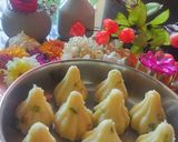 A picture of step 4 of Cashew coconut modak.