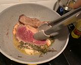 Foto langkah ke 4 dari resep Ribeye steak mushroom sauce (pan fry).
