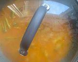 A picture of step 5 of Drumstick potato curry.