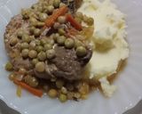 Foto del paso 4 de la receta: Chuletas de cerdo arvejadas