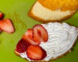 A picture of step 3 of Omu Cake (Strawberry and whipped cream cake wrapped in egg-fry).