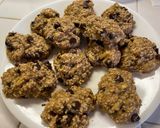 A picture of step 5 of Banana Oatmeal Chocolate Chip Cookies.