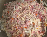 Foto del paso 3 de la receta: Empanada de carne cortada a cuchillo