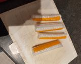 Une image de l'étape 1 de Frites de surimi 😋.
