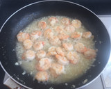Foto del paso 2 de la receta: Camarones al ajillo