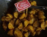 Foto langkah ke 9 dari resep Pedas Asam Manis Kentang & Babi.