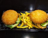 A picture of step 4 of Grilled Chicken Fillet Burgers.