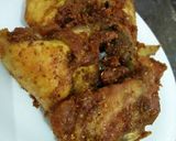 Foto langkah ke 3 dari resep Ayam goreng lengkuas.