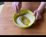 Foto del passaggio 1 della ricetta Quiche svuota frigo con insalata iceberg