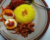 Foto langkah ke 4 dari resep Nasi kuning sambal tempe teri kacang.