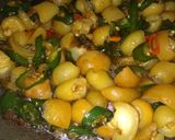 Foto langkah ke 4 dari resep Oseng kikil cabe ijo pedas mantap.