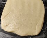 A picture of step 5 of Kaju pista roll.