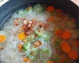 Foto langkah ke 6 dari resep Sayur bening oyong bihun.