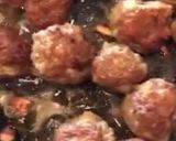 Foto langkah ke 7 dari resep Spaghetti meatball with homemade bolognese sauce.