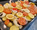 Foto del paso 2 de la receta: Patatas al horno con verduritas (guarnición)