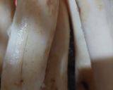 A picture of step 1 of Fried lotus roots.