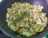 รูปขั้นตอนการทำที่ 3 ของ สุกี้ผัดสาหร่ายญี่ปุ่น ไร้เส้น กินเป็นกับข้าว