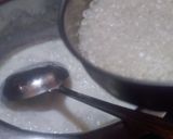 A picture of step 2 of Caramelized fruit rice kheer.