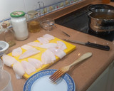 Foto del paso 4 de la receta: Chipirones del cantábrico rellenos en su tinta a la bilbaina