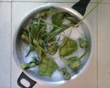 Foto langkah ke 4 dari resep Ketupat Ketan.