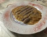Foto del paso 4 de la receta: Salchichas encebolladas y vino blanco