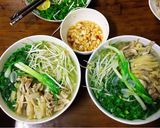 A picture of step 4 of Chicken Pho.