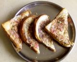 A picture of step 9 of Chilli egg toast.