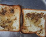 ગાર્લીક ટોસ્ટ (Garlic Chili Toast Recipe In Gujarati) રેસીપી સ્ટેપ2ફોટો