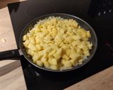 Foto del paso 4 de la receta: Tortilla de patata y cebolla con trucos explicados