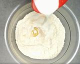 صورة لخطوة 2 من وصفة Cheese pizza- بيتزا الجبنة