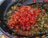 A picture of step 4 of Veg Methi chaman.