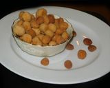 A picture of step 7 of Tamilnadu tea time snack -- crispy crunchy baked uppu cheedai and thattai.