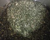 Foto del paso 1 de la receta: Crema o puré de ortigas (Receta de posguerra)