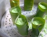 Foto langkah ke 4 dari resep Kue Putu ayu gula merah.