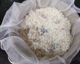 Hình bước làm 1 của món Xôi mặn thập cẩm