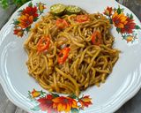 Gambar langkah 4 resipi Mee Goreng Bujang Senang.
