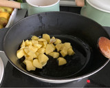 Foto del paso 3 de la receta: Sopa de garbanzos y verduras al curry con leche de coco y yogur