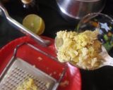 A picture of step 1 of Lemon ginger juice.