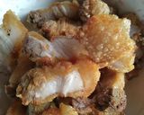 รูปขั้นตอนการทำที่ 1 ของ ผัดหน่อไม้ฝรั่งหมูกรอบกับตับ