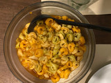 Capeletinis con salsa