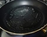 A picture of step 2 of Korean egg rolls.