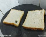 A picture of step 1 of Bread Pizza.