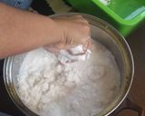Foto langkah ke 2 dari resep Bolu gulung roti tawar.