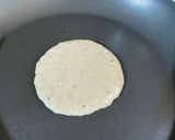 Foto del passaggio 3 della ricetta Pancakes vegan alla banana 🥞🍌🏳️‍🌈☮️🇺🇦