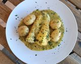 Foto del paso 8 de la receta: Rape y patatas en salsa verde de cava