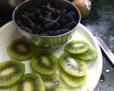 A picture of step 1 of Kiwi sandesh.