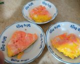 A picture of step 8 of Mango strawberry cake.
