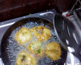 நவராத்திரி ஸ்பெசல் உளுந்து வடை (Ulunthu vadai recipe in tamil) ரெசிபி ஸ்டேப் 3 புகைப்படம்