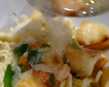 Foto langkah ke 6 dari resep Sop Ubi Kayu.