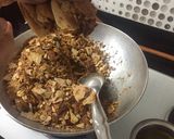 ખાખરા નો ચેવડો (Khakhra Chevdo Recipe In Gujarati) રેસીપી સ્ટેપ1ફોટો
